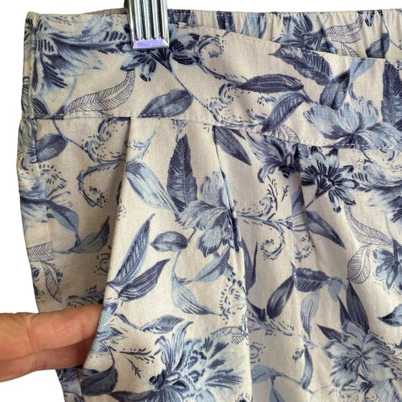 CHRISTOPHER & BANKS Cropped Pants Linen Blend M Floral Print Pull-On Beachy - Picture 3 of 7